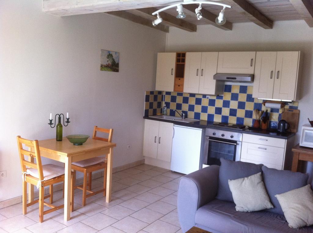 La Petite Maison Crezieres Pokoj fotografie