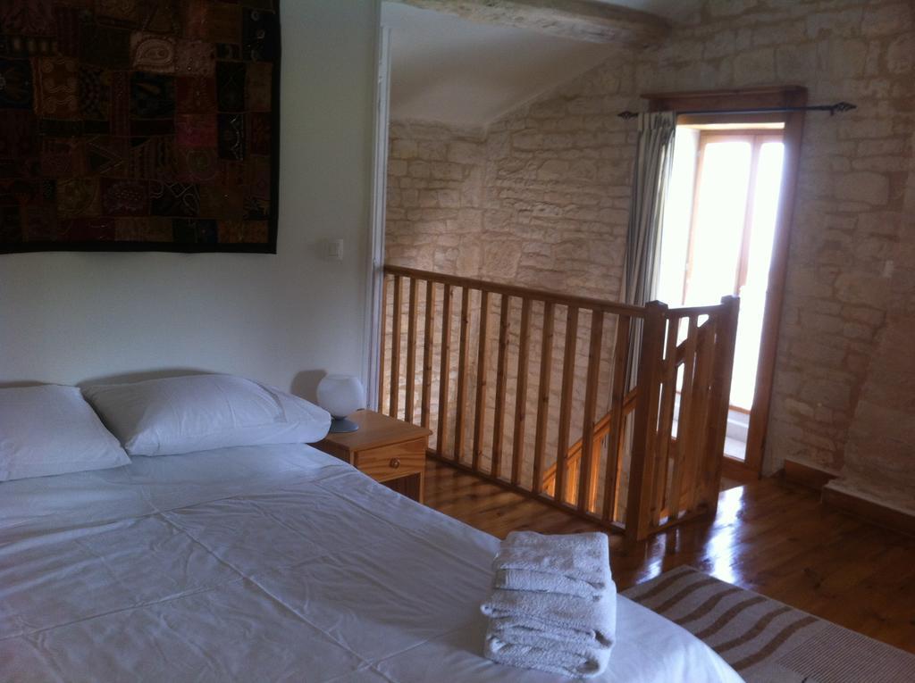 La Petite Maison Crezieres Pokoj fotografie