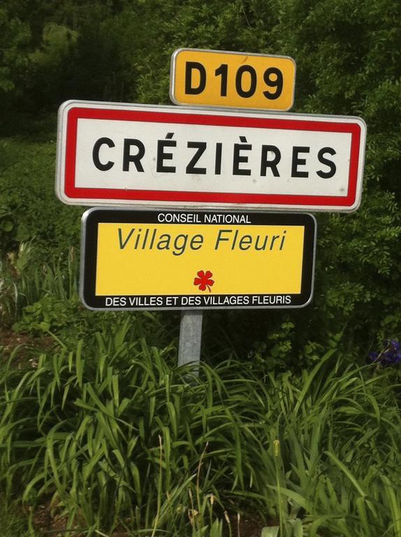 La Petite Maison Crezieres Pokoj fotografie